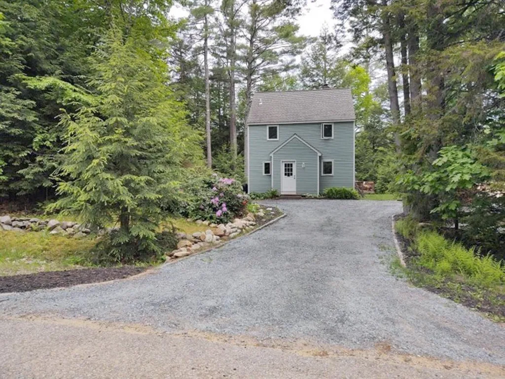45 Briarcliff Circle Campton NH 03223