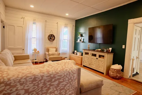 27 Thorndike Street Concord NH 03301