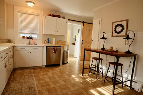 27 Thorndike Street Concord NH 03301
