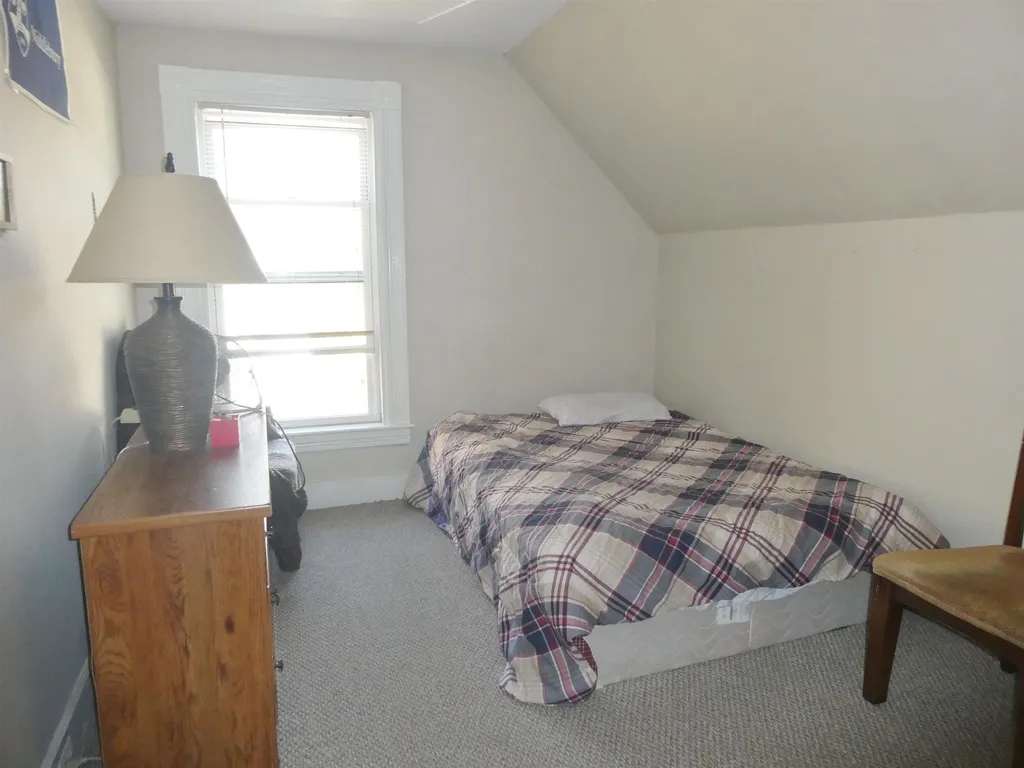 386 Pearl Street Manchester NH 03104