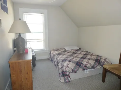 386 Pearl Street Manchester NH 03104