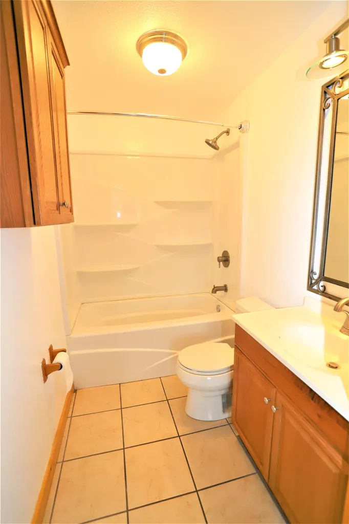 2637 Farrar Road Newport Town VT 05857