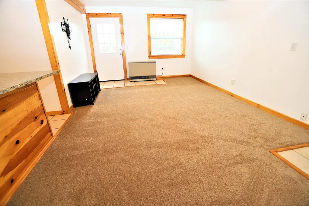 2637 Farrar Road Newport Town VT 05857