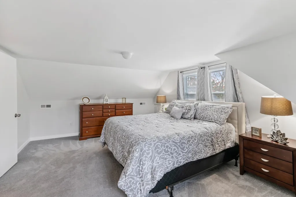 5 Jericho Road Pelham NH 03076