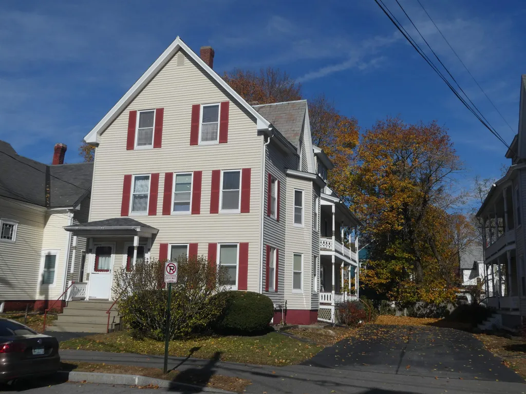 382 Pearl Street Manchester NH 03104