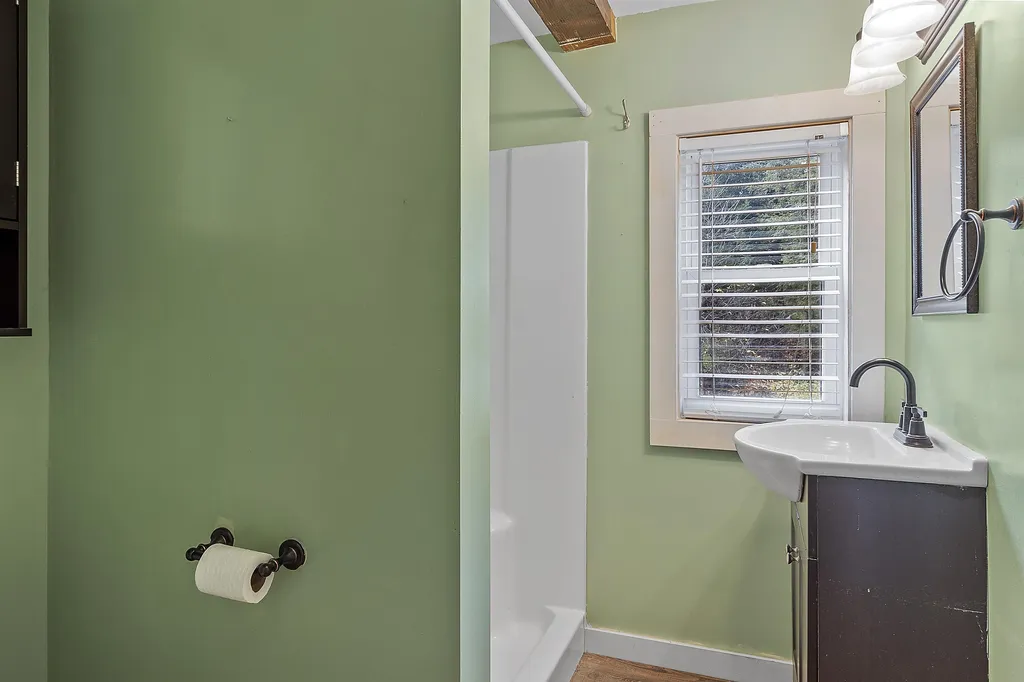 49 Pine Meadows Circle Bennington NH 03442