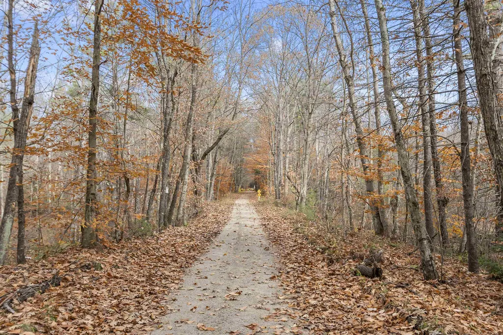 49 Pine Meadows Circle Bennington NH 03442