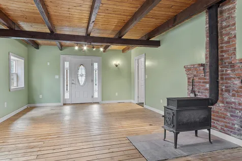 49 Pine Meadows Circle Bennington NH 03442