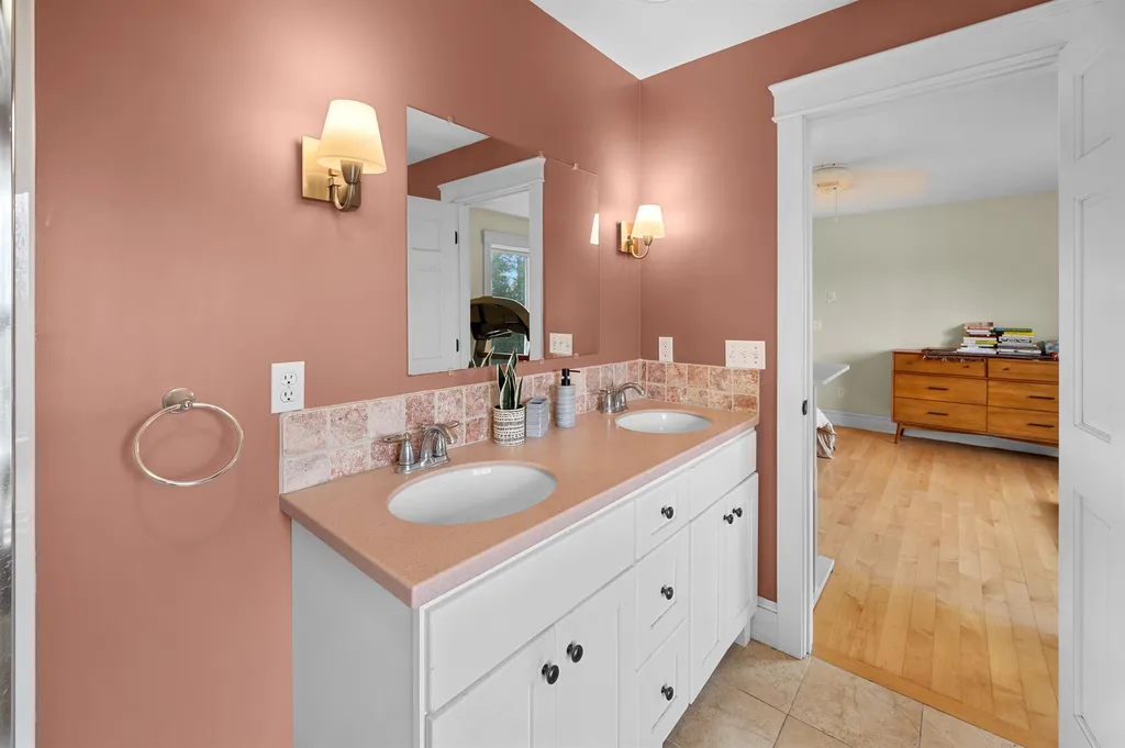 566 Cityside Drive Montpelier VT 05602
