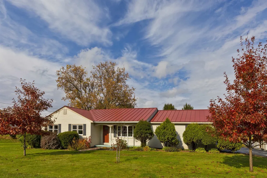 16 Skylark Road Lebanon NH 03766