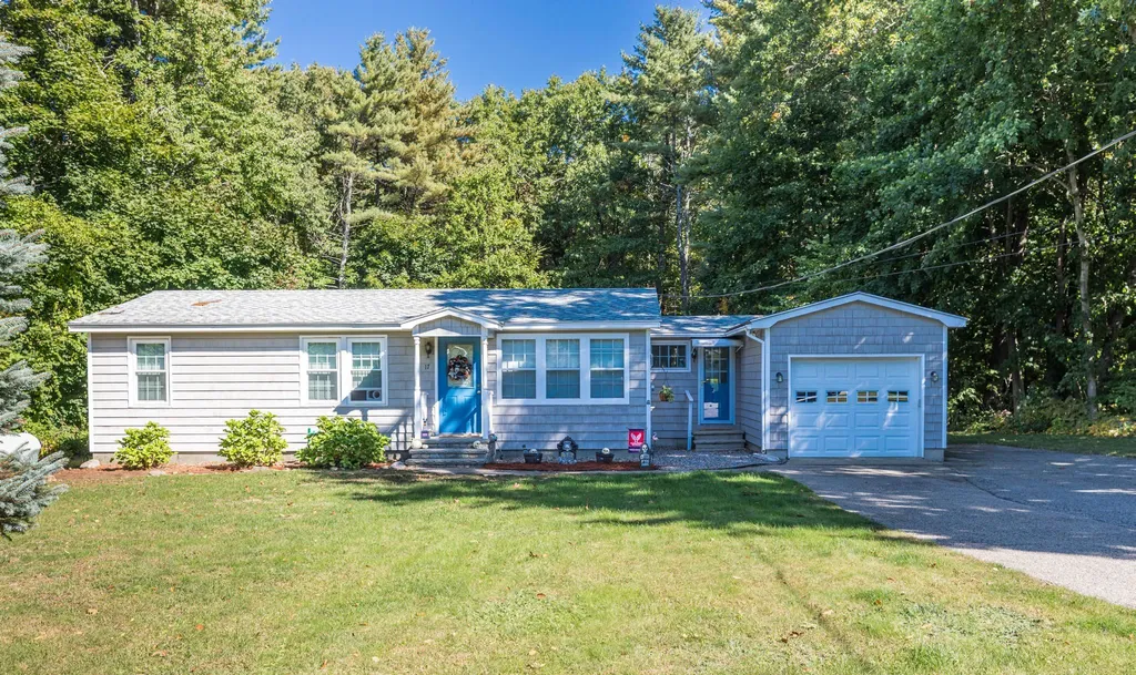 17 New Road North Hampton NH 03862