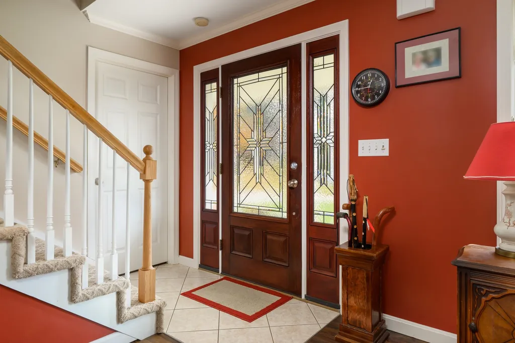 8 Desmond Lane York ME 03909-1241