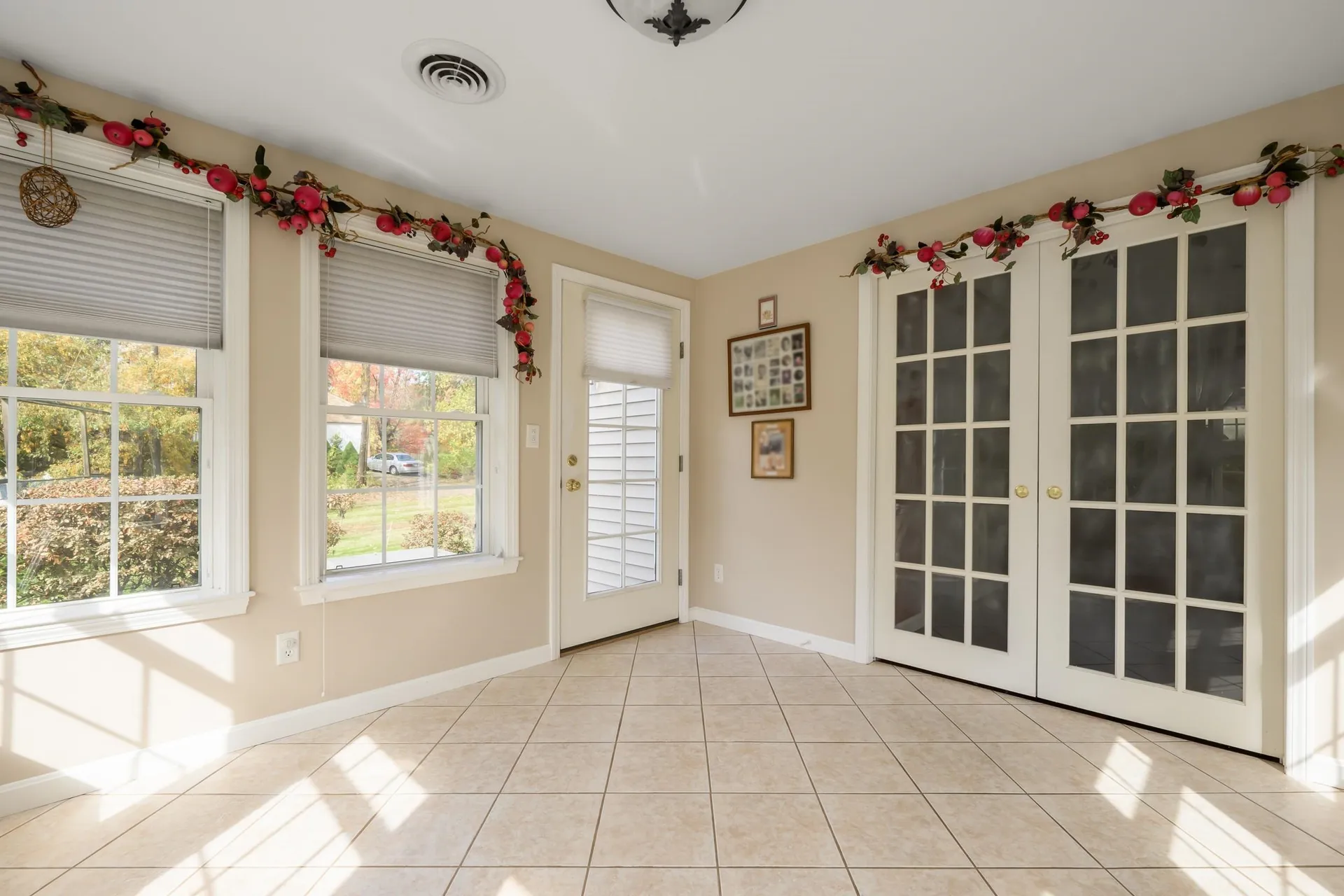 8 Desmond Lane York ME 03909-1241