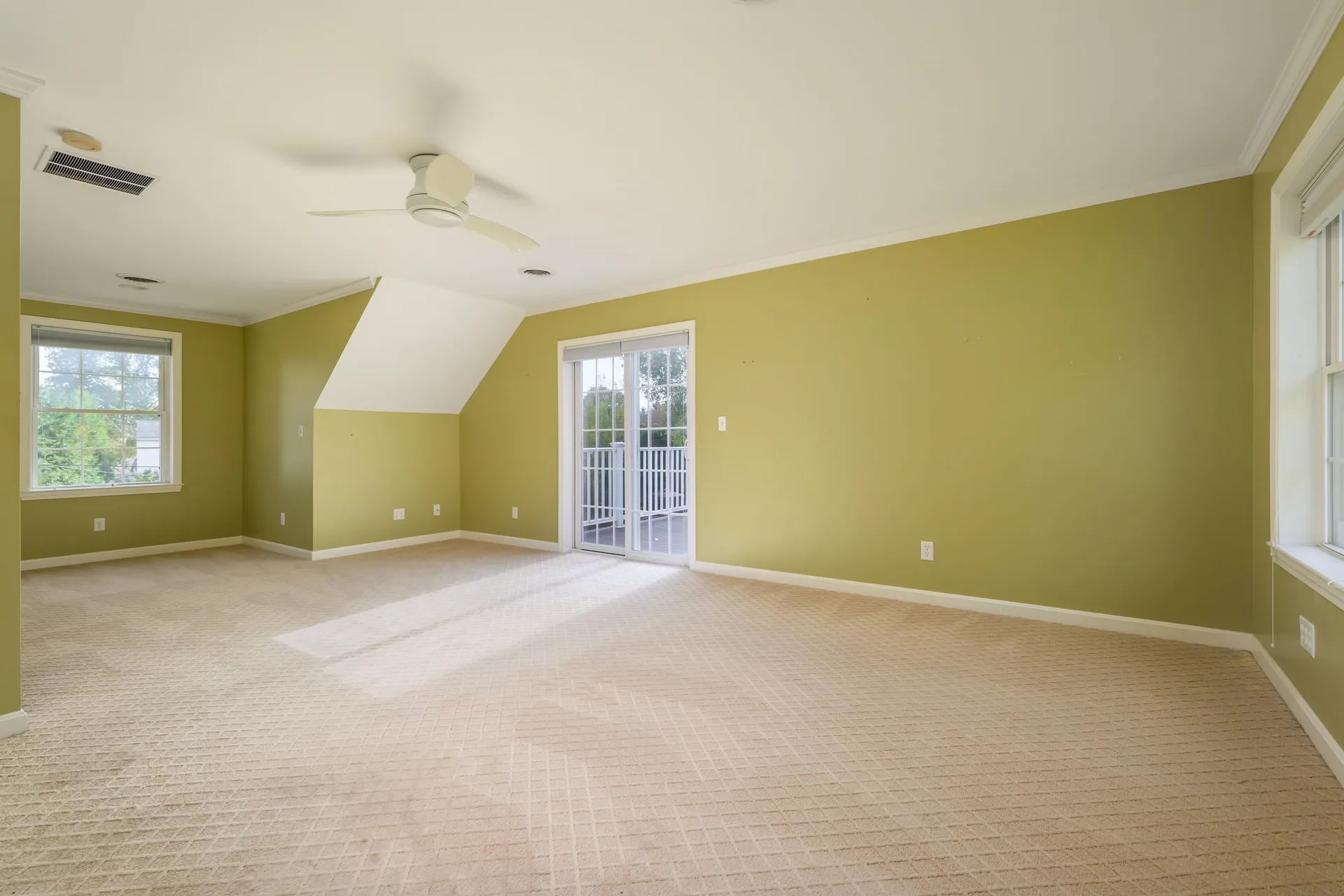 8 Desmond Lane York ME 03909-1241