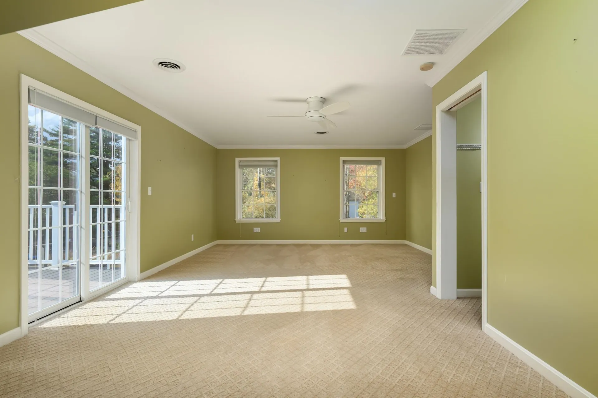 8 Desmond Lane York ME 03909-1241