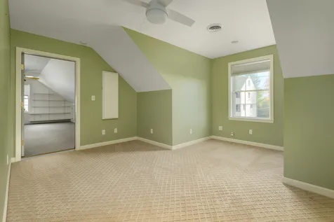 8 Desmond Lane York ME 03909-1241