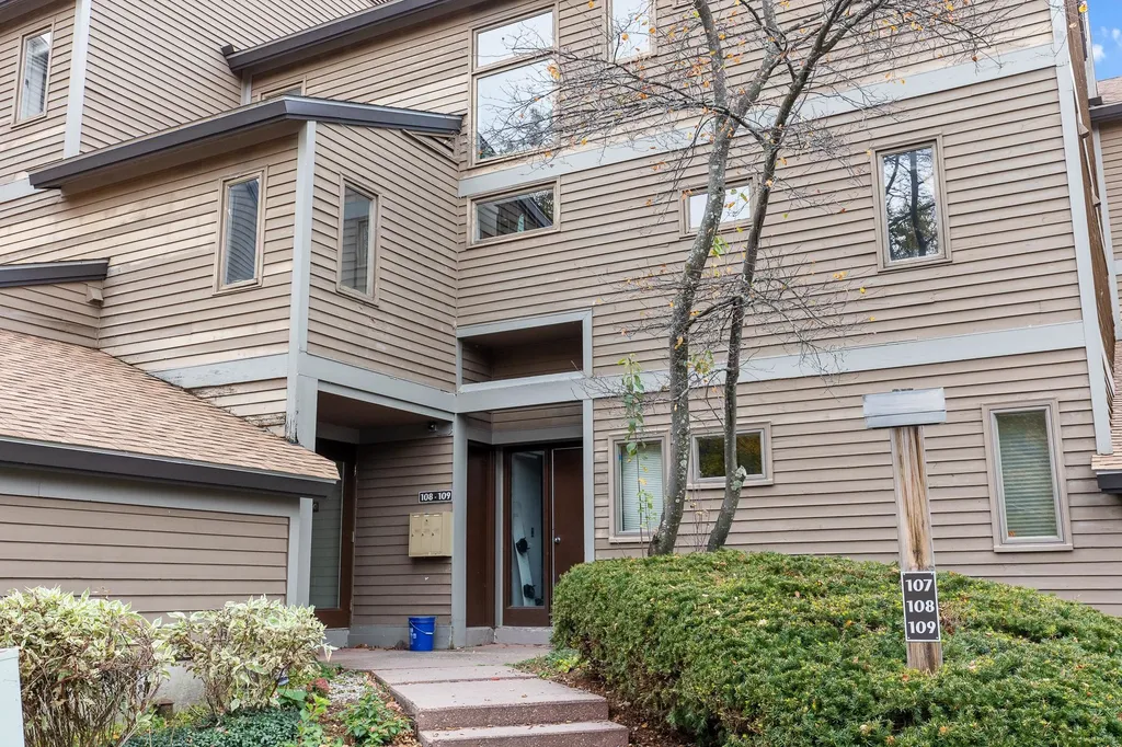 54 East Redrock Drive Burlington VT 05401