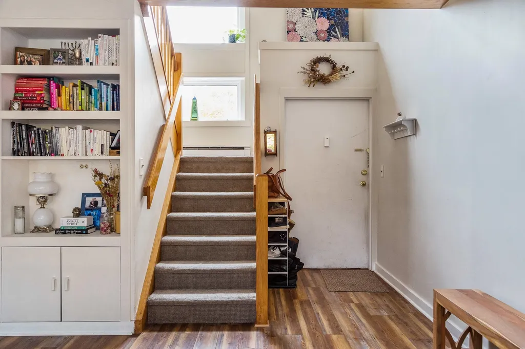 54 East Redrock Drive Burlington VT 05401