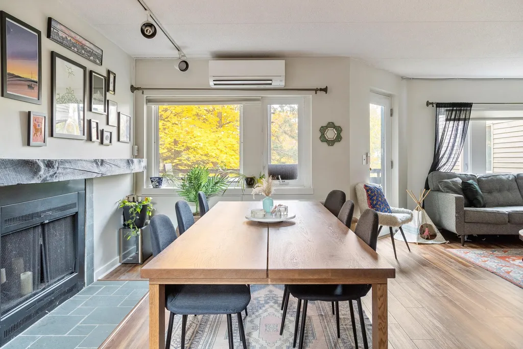 54 East Redrock Drive Burlington VT 05401