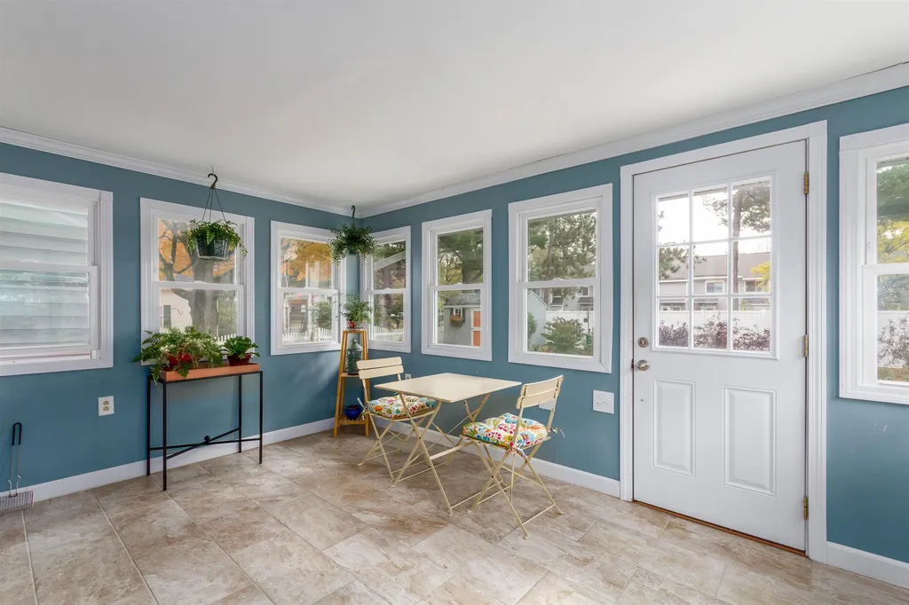 17 Westward Drive Burlington VT 05408