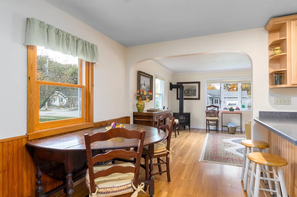 17 Westward Drive Burlington VT 05408