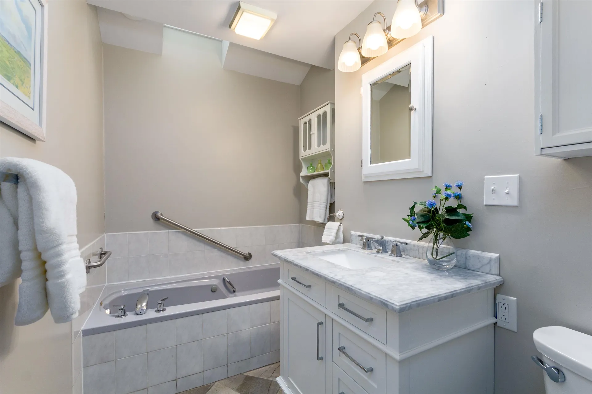 17 Westward Drive Burlington VT 05408