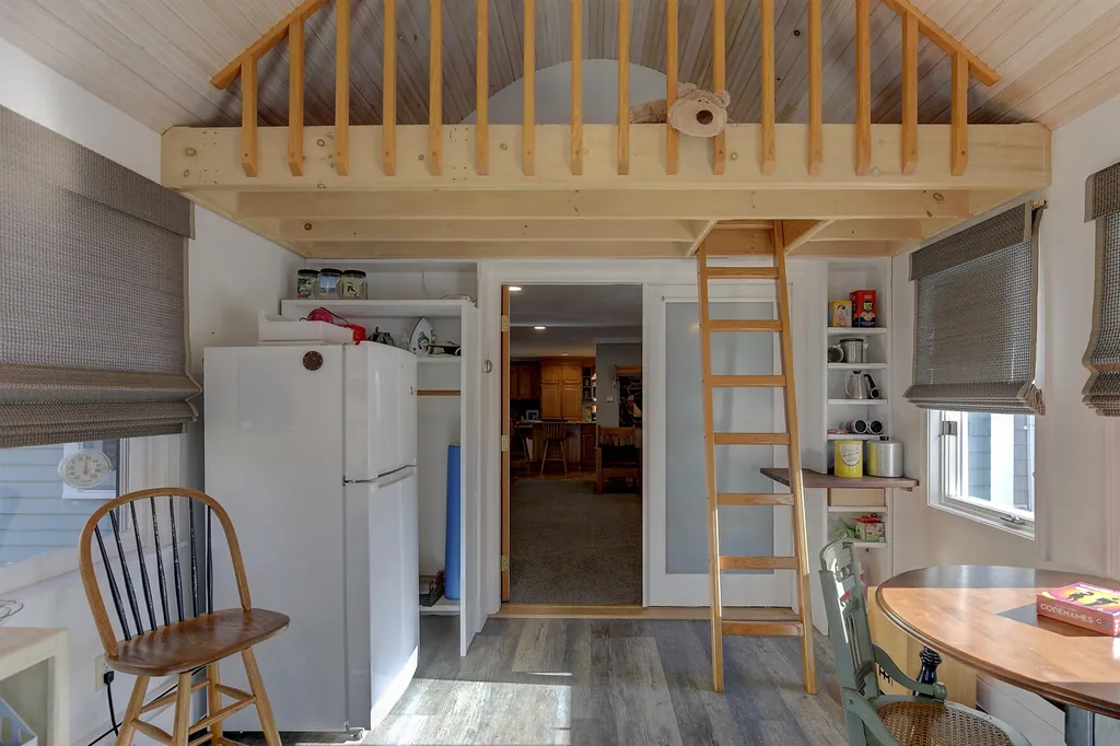 779 Center Street Wolfeboro NH 03894
