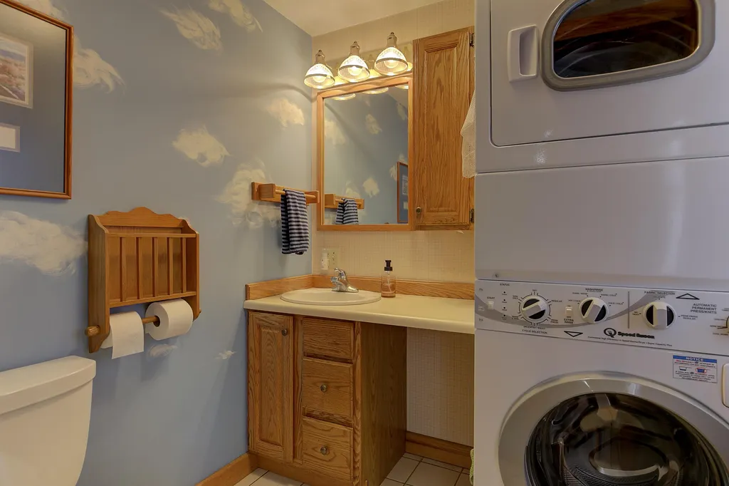779 Center Street Wolfeboro NH 03894