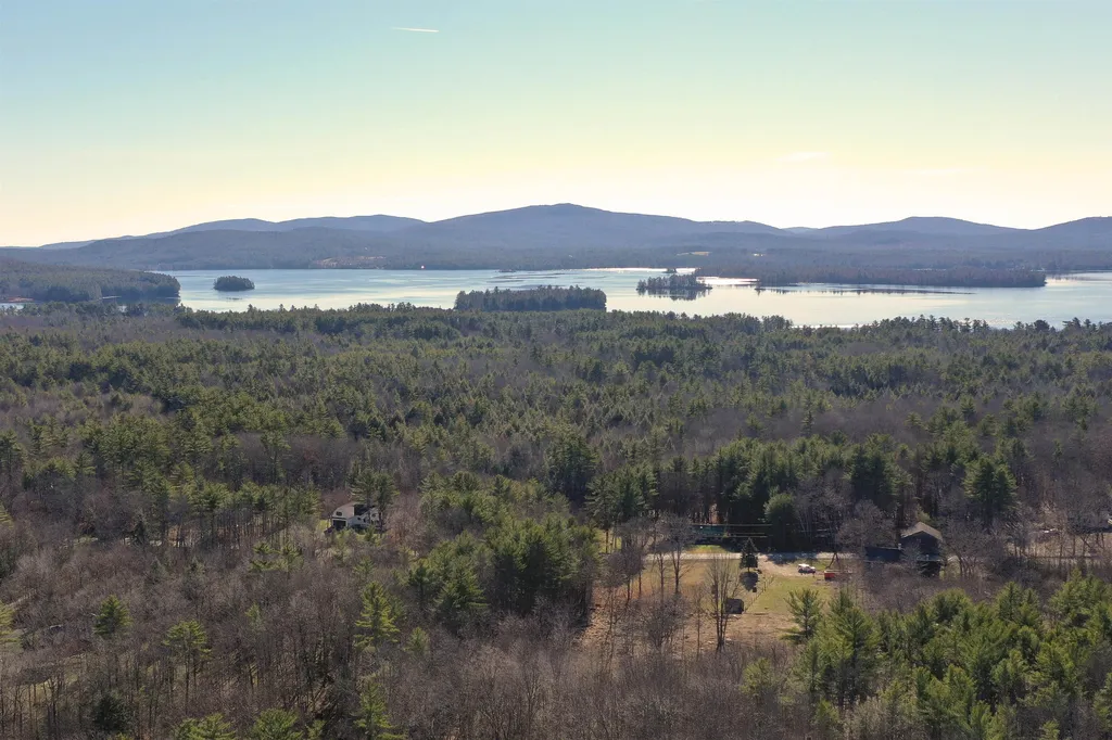 779 Center Street Wolfeboro NH 03894