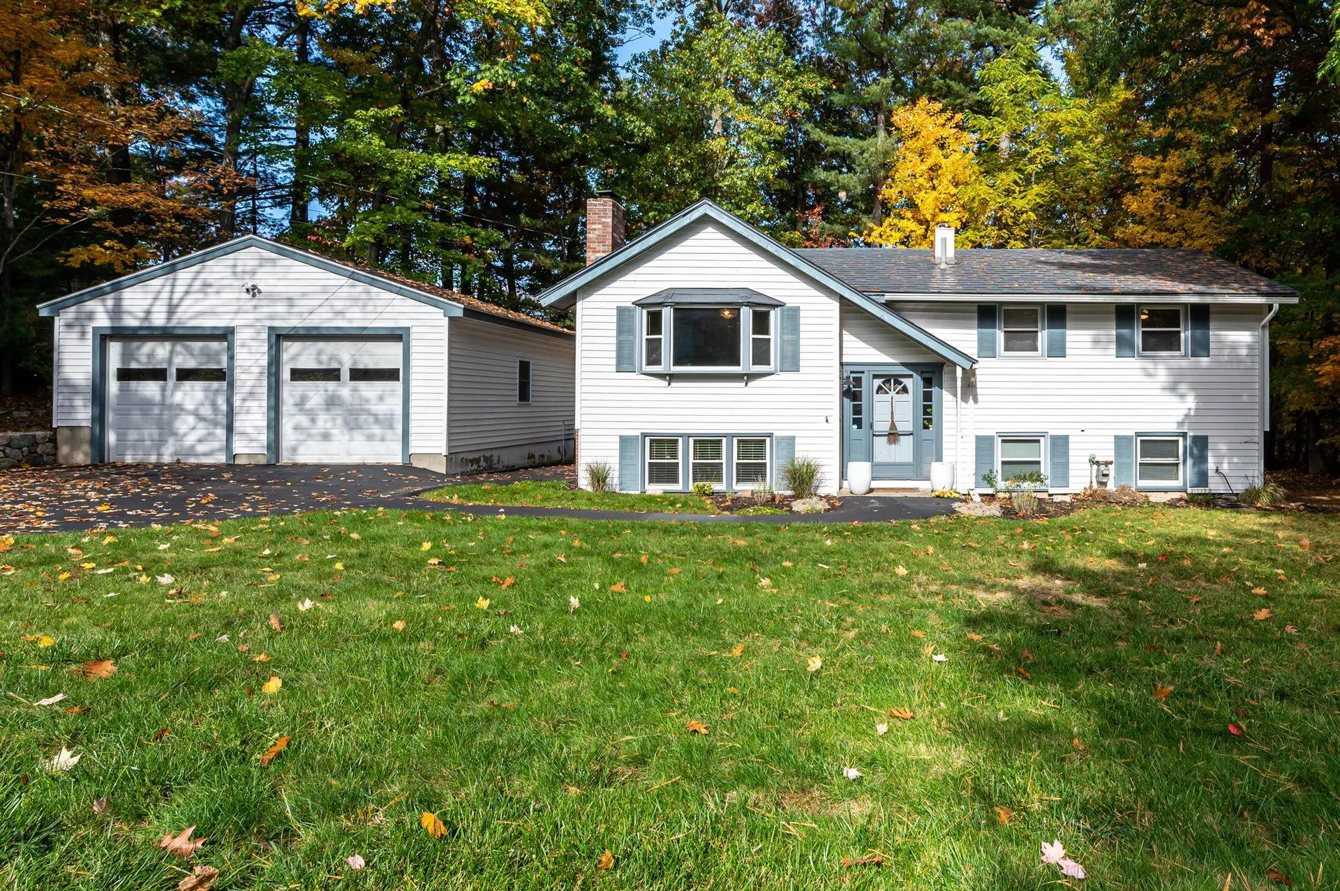 93 Langholm Drive Nashua NH 03062