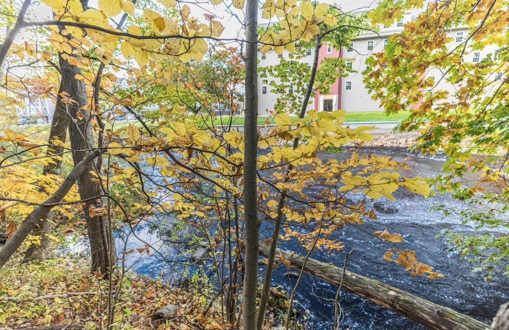 9-11 Ela Court Rochester NH 03867