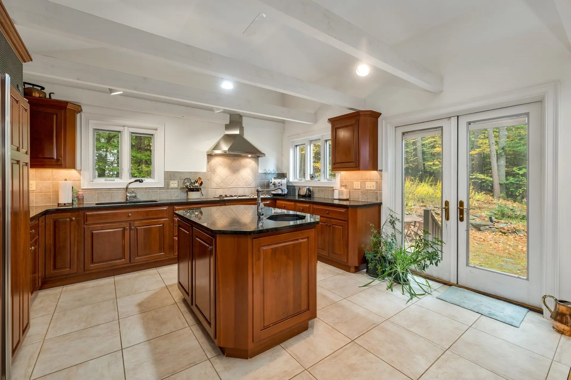 13 Woodridge Road Durham NH 03824