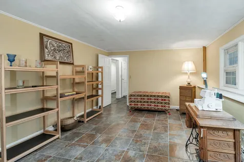 13 Woodridge Road Durham NH 03824