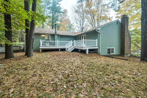 13 Woodridge Road Durham NH 03824