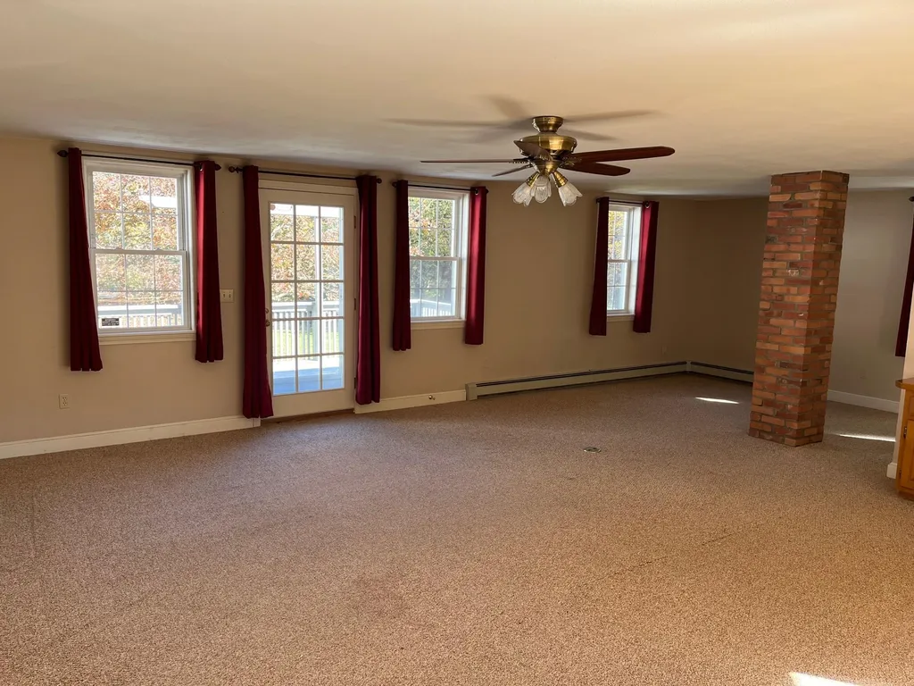42 Mill Road North Hampton NH 03862