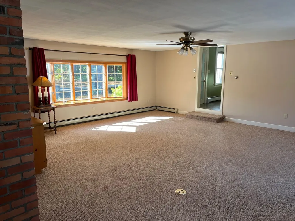 42 Mill Road North Hampton NH 03862