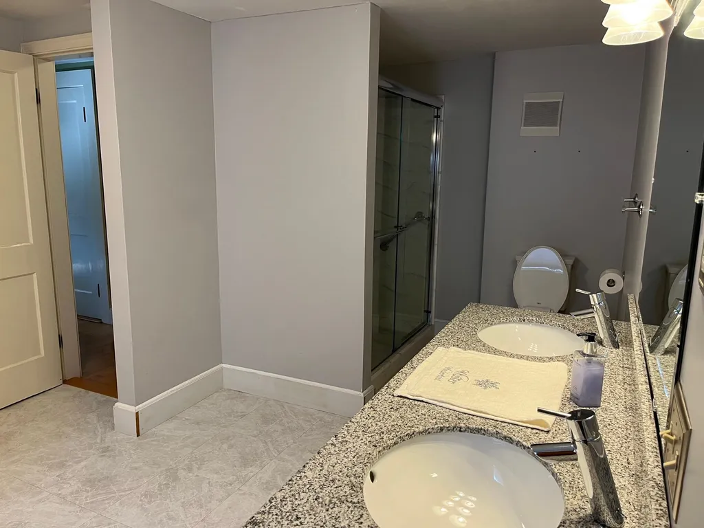 42 Mill Road North Hampton NH 03862