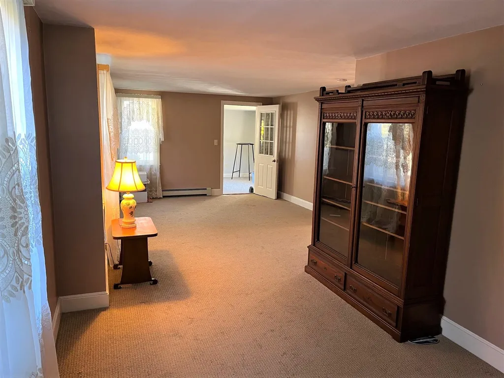 42 Mill Road North Hampton NH 03862