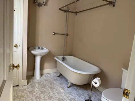 42 Mill Road North Hampton NH 03862