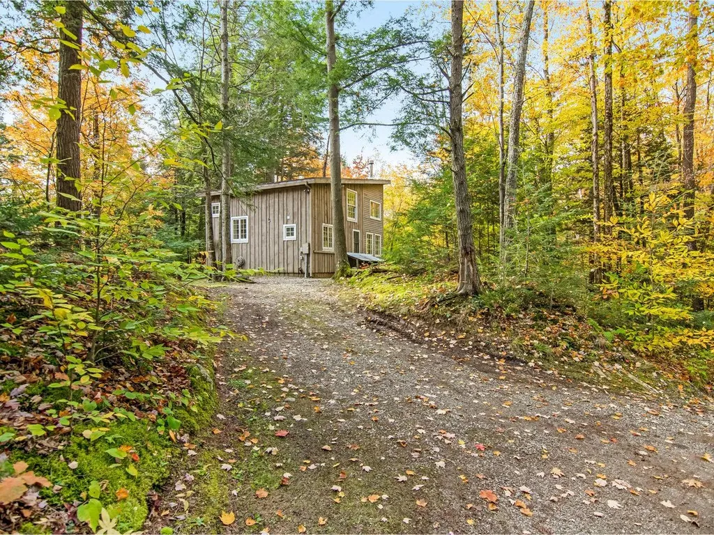 1727 Stage Road Richmond VT 05477