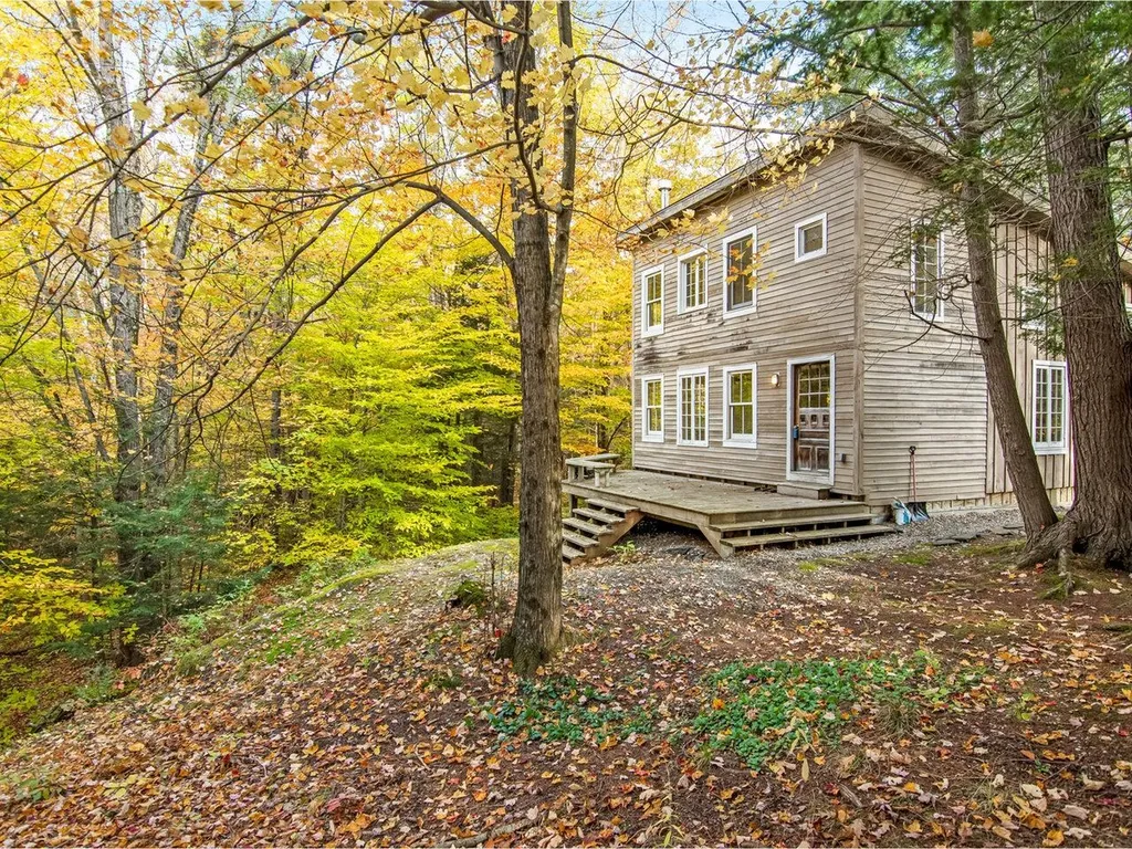 1727 Stage Road Richmond VT 05477