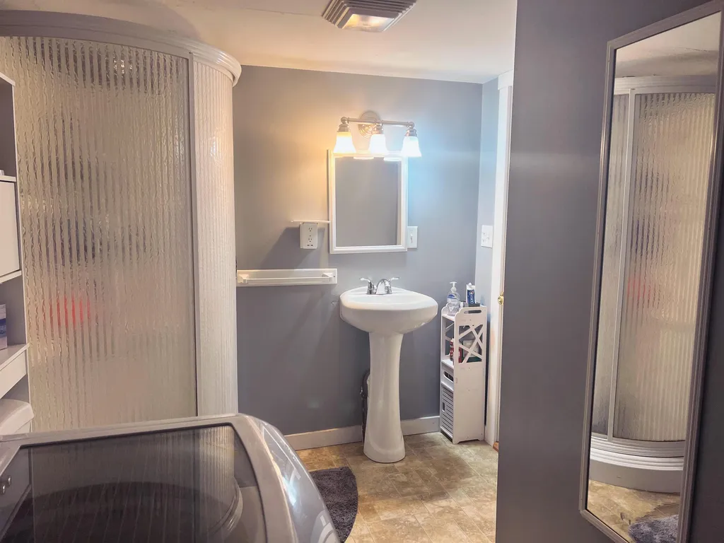 324 Corbin Road Newport NH 03773
