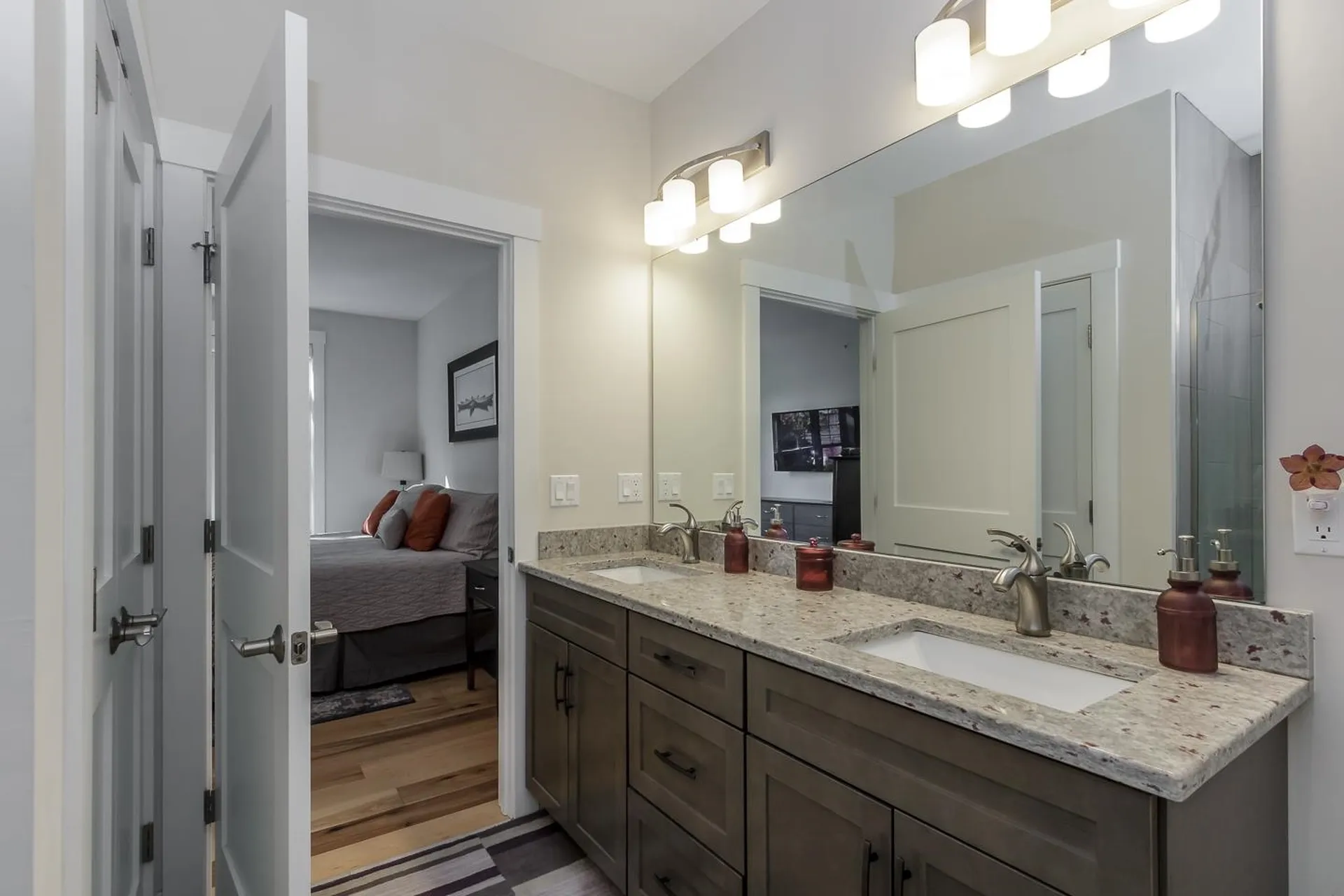 2075 Lafayette Road Portsmouth NH 03801