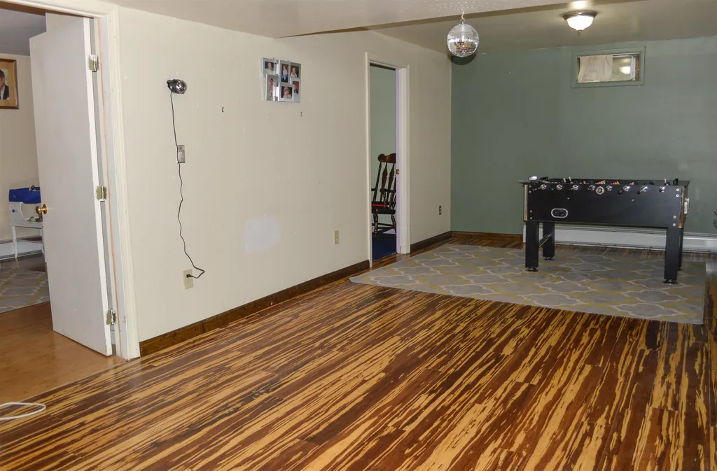 101 Crowningshield Road Chesterfield NH 03443