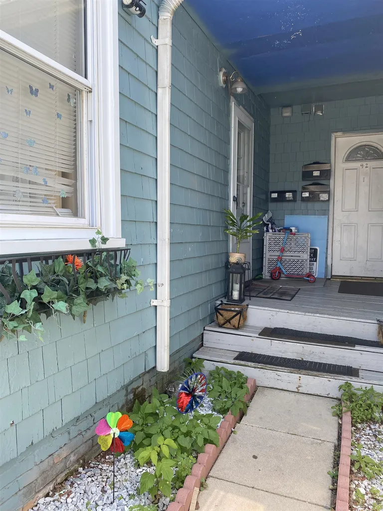 11 Amory Street Nashua NH 03060