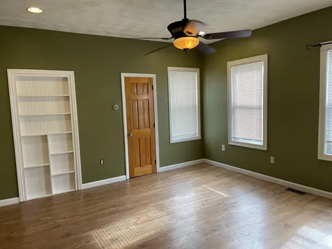 11 Hobbs Avenue Nashua NH 03060