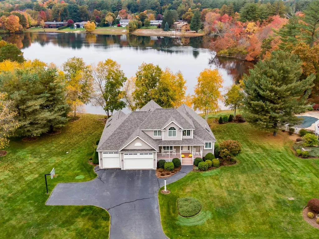 4 Colleen Drive Salem NH 03079