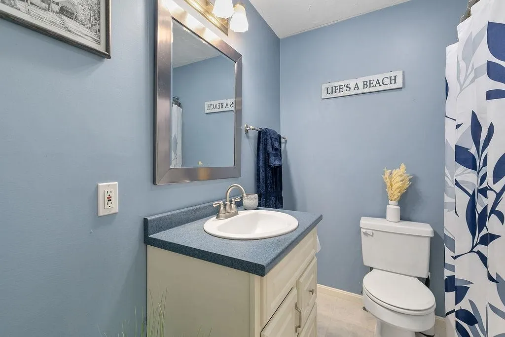 1551 1st Nh Turnpike Northwood NH 03261