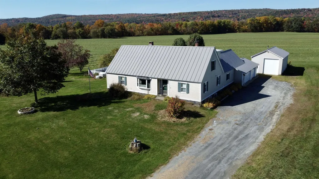 205 River Road Piermont NH 03779