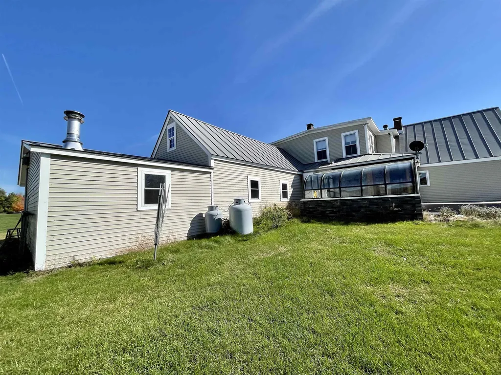 205 River Road Piermont NH 03779